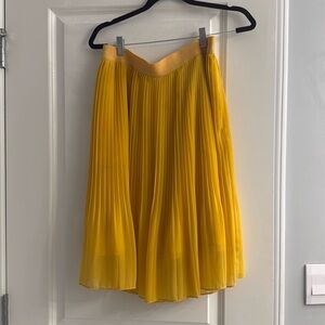 A New Day pleaded skirt with slip underneath size medium